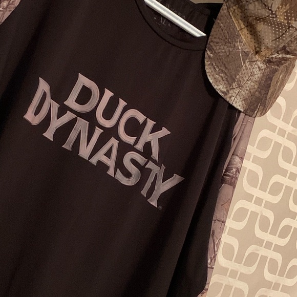 2 Piece Men’s Long Sleeve Shirt with Hat - Picture 1 of 5